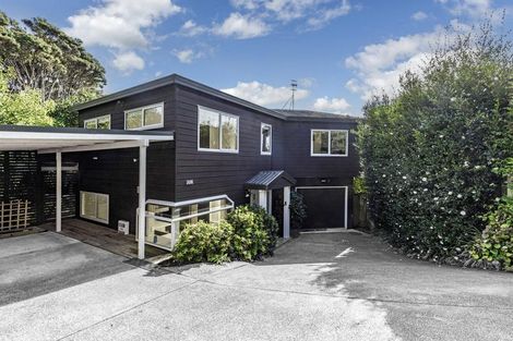 Photo of property in 2/12 Wanita Place, Totara Vale, Auckland, 0629