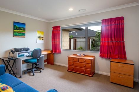 Photo of property in 7 Ashleigh Way, Waikanae Beach, Waikanae, 5036