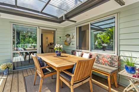 Photo of property in 296 Motutara Road, Muriwai, Waimauku, 0881