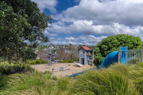 Photo of property in 9 Caldera Drive, Long Bay, Auckland, 0630