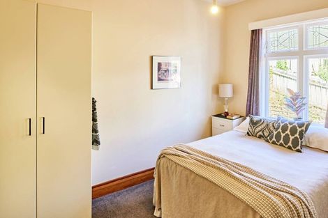 Photo of property in 22 Selwyn Terrace, Thorndon, Wellington, 6011