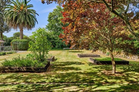 Photo of property in 44 Kawiu Road, Levin, 5510