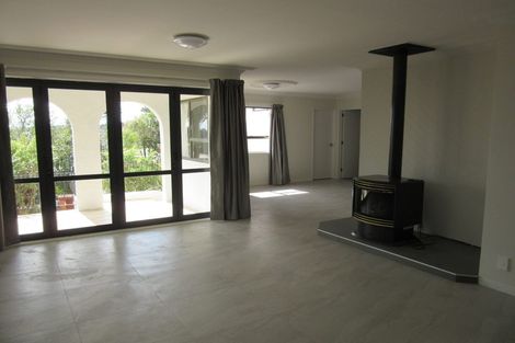 Photo of property in 13 Paulownia Place, Totara Heights, Auckland, 2105