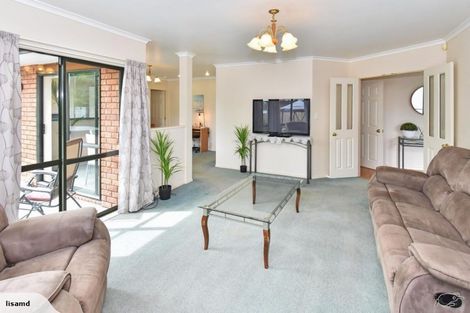 Photo of property in 14 Woodcroft Way, Pukekohe, 2120