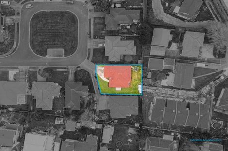 Photo of property in 13 Piriti Place, Weymouth, Auckland, 2103
