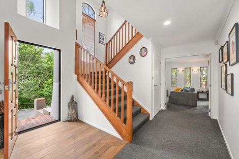 Photo of property in 29 Hogarth Rise, West Harbour, Auckland, 0618