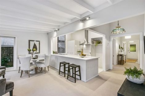 Photo of property in 74 Gribblehirst Road, Sandringham, Auckland, 1025