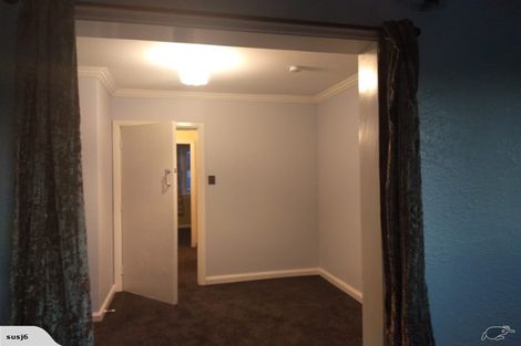 Photo of property in 339 Oxford Street, Levin, 5510