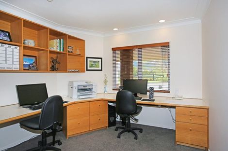 Photo of property in 225 Laing Road, Karaka, Papakura, 2580