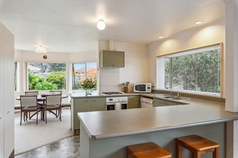 Photo of property in 6 Glen Loch Place, Paraparaumu, 5032