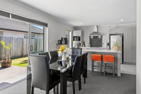 Photo of property in 8 Kuru Place, Papamoa, 3118