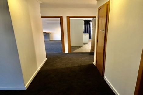 Photo of property in 101 Flanshaw Road, Te Atatu South, Auckland, 0610