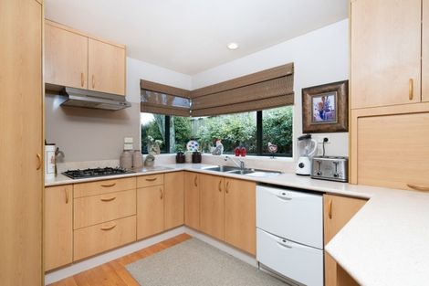Photo of property in 8 Semillon Avenue, Henderson, Auckland, 0612