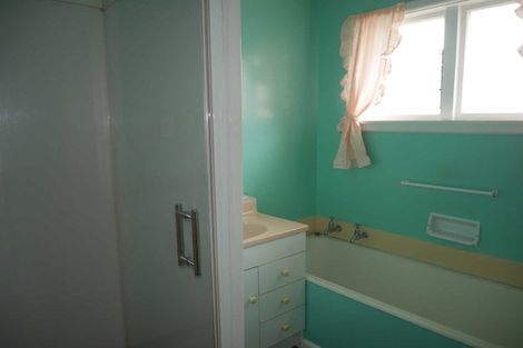 Photo of property in 8 Moreland Avenue, Papanui, Christchurch, 8053