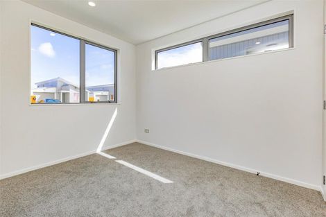 Photo of property in 38 Clayden Shuttleworth Street, Papakura, 2110