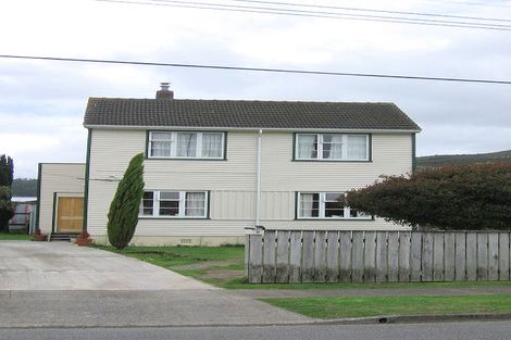 Photo of property in 6 Compton Crescent, Taita, Lower Hutt, 5011