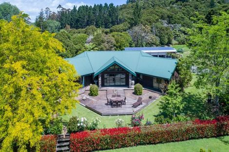 Photo of property in 2083 Rings Road, Coromandel, 3506
