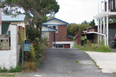 Photo of property in 66 Butterworth Drive, Glendene, Auckland, 0602