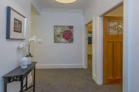 Photo of property in 134 Kelburn Parade, Kelburn, Wellington, 6012