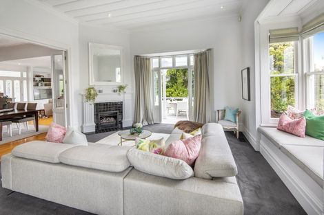 Photo of property in 29 Maritime Terrace, Birkenhead, Auckland, 0626