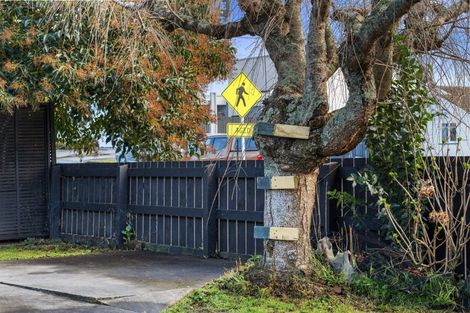 Photo of property in 12 Campbell Street, Leamington, Cambridge, 3432