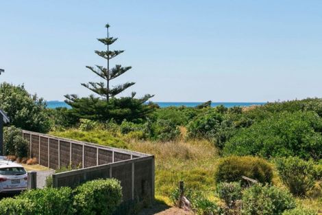 Photo of property in 10 Glen Isla Place, Waihi Beach, 3611