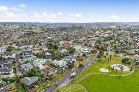Photo of property in 9 San Marino Drive, Henderson, Auckland, 0612