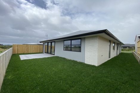 Photo of property in 21 Cowell Crescent, Pyes Pa, Tauranga, 3112