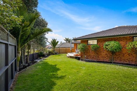 Photo of property in 12 Semillon Avenue, Henderson, Auckland, 0612