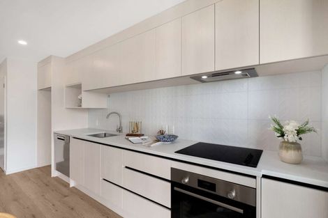 Photo of property in 7d Kotahi Road, Mount Wellington, Auckland, 1062