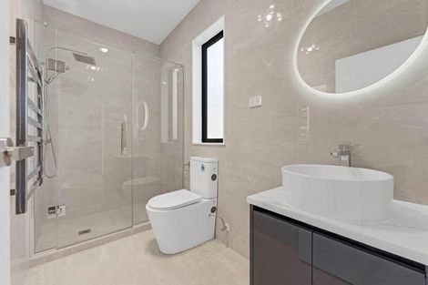 Photo of property in 122 Mcquoids Road, Flat Bush, Auckland, 2019