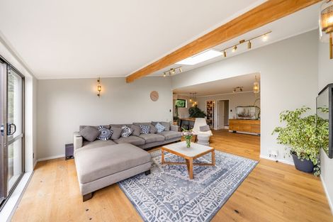 Photo of property in 33 Oak Avenue, Paremata, Porirua, 5024