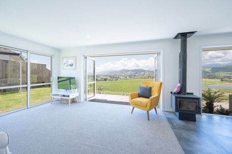 Photo of property in 39c Katania Heights, Brightwater, 7022