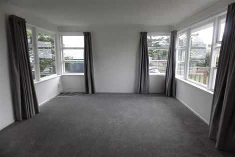 Photo of property in 24 Crystal Avenue, Glendene, Auckland, 0602