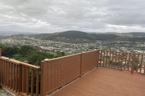 Photo of property in 21 Chastudon Place, Tawa, Wellington, 5028