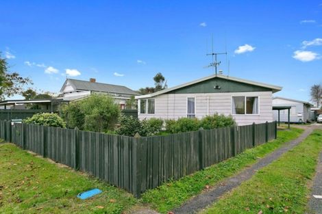 Photo of property in 188 Shakespeare Street, Leamington, Cambridge, 3432