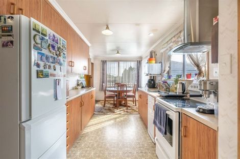 Photo of property in 8 Milford Street, Heidelberg, Invercargill, 9812