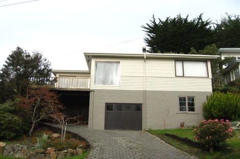 Photo of property in 13 Hellyer Street, Macandrew Bay, Dunedin, 9014
