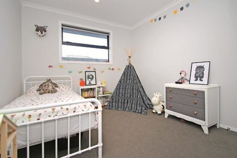 Photo of property in 11 Moira Close, Welcome Bay, Tauranga, 3175