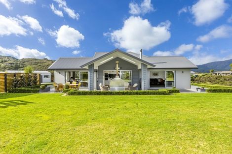 Photo of property in 33a Kenneth Gillies Way, Birchville, Upper Hutt, 5372