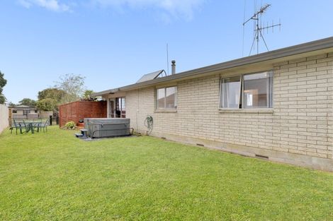 Photo of property in 3b Emerald Place, Papamoa Beach, Papamoa, 3118