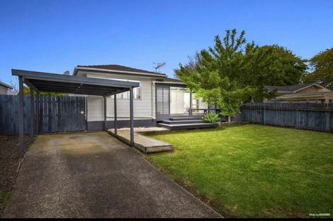 Photo of property in 4 Glennandrew Drive, Half Moon Bay, Auckland, 2012