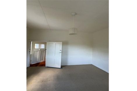Photo of property in 37 Raroa Road, Kelburn, Wellington, 6012