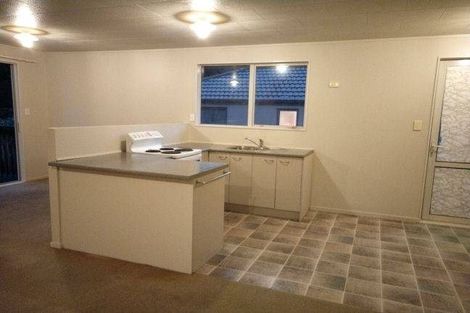 Photo of property in 42c Candia Road, Swanson, Auckland, 0614