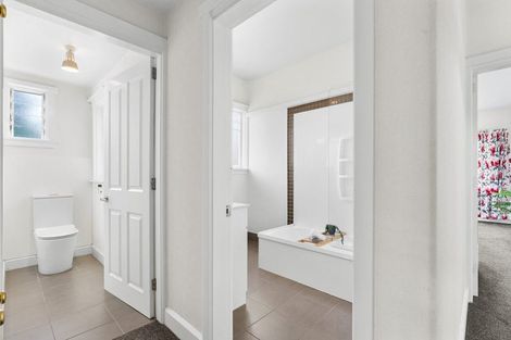 Photo of property in 15 Roa Road, Fendalton, Christchurch, 8041