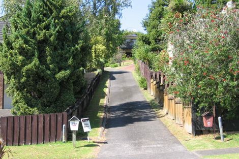 Photo of property in 2/18 Elmira Place, Browns Bay, Auckland, 0630