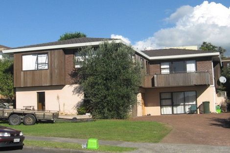Photo of property in 64 Dalwhinnie Parade, Highland Park, Auckland, 2010