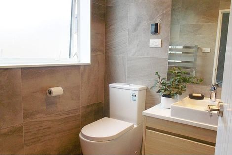 Photo of property in 26 Craigs Way, Hobsonville, Auckland, 0616