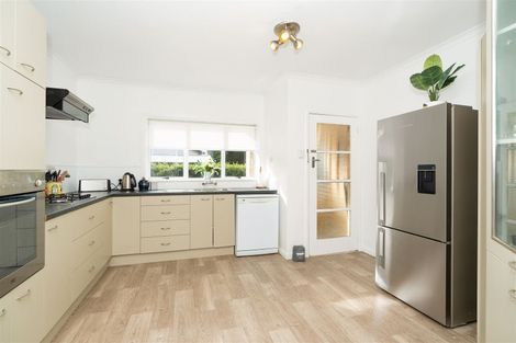 Photo of property in 10 Tui Avenue, Forest Lake, Hamilton, 3200