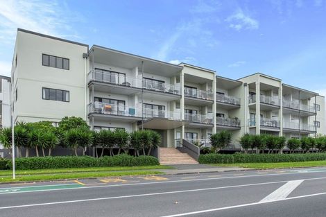 Photo of property in 8/128 Stancombe Road, Flat Bush, Auckland, 2016